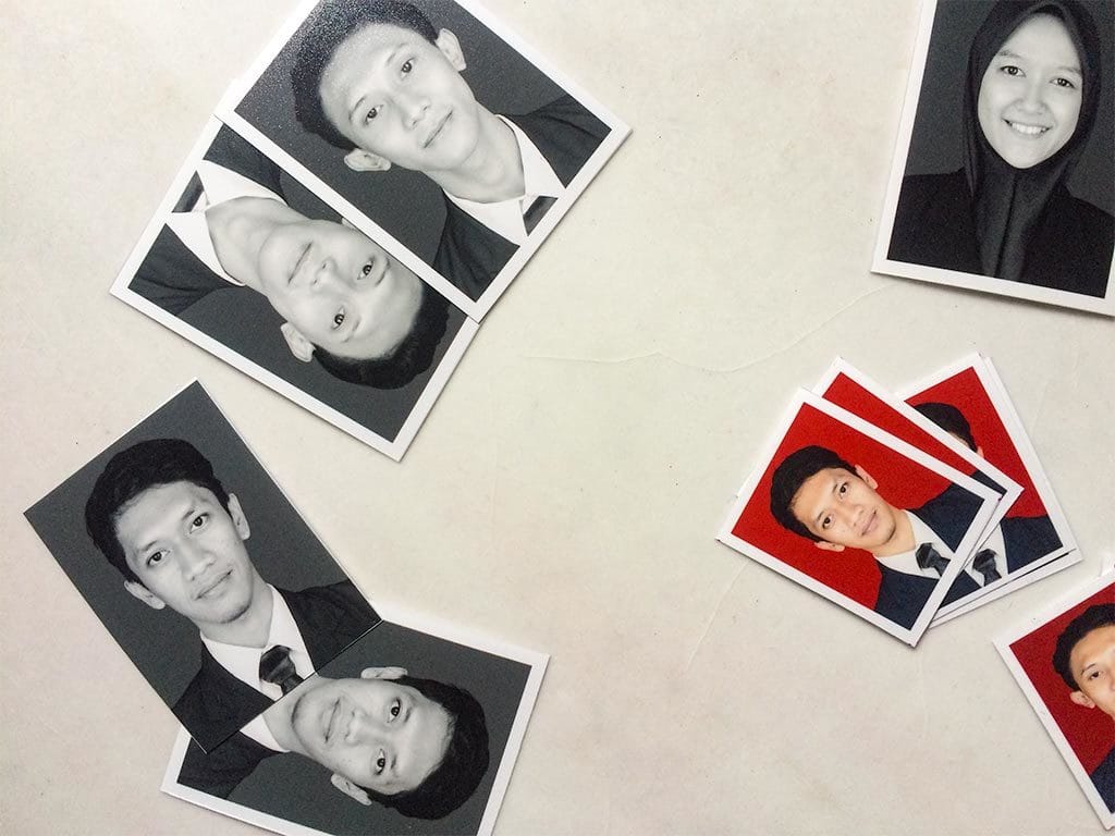 contoh cetak pas foto ijazah yudisium kualitas tinggi harga mahasiswa