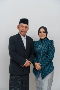 Kepala Kemenag Kemenhaj Purbalingga sedang berpose untuk foto profil.
